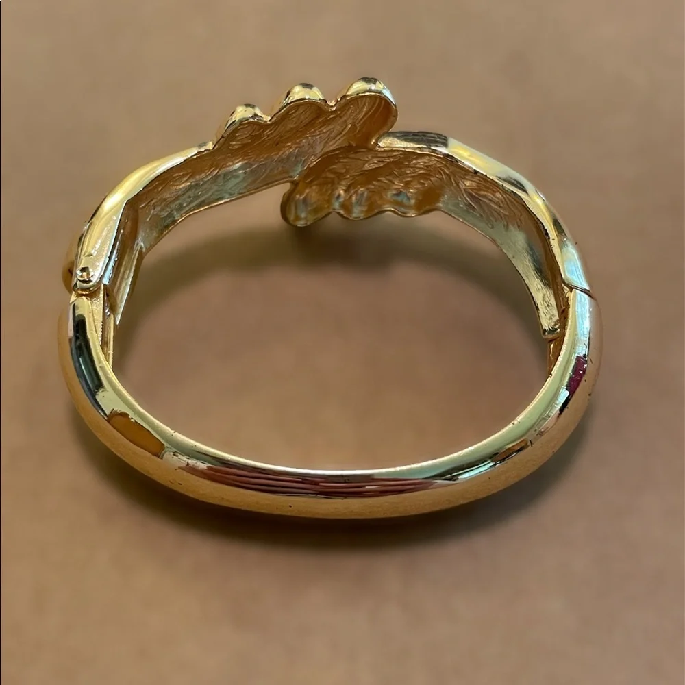 Gold Tone Bracelet - Picture 2 of 2